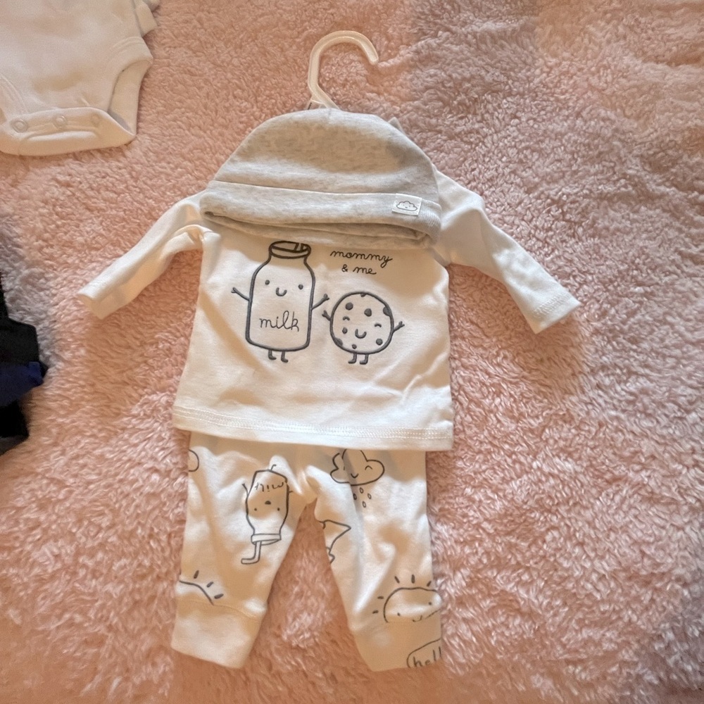 Carter’s Outfit (5 piece)